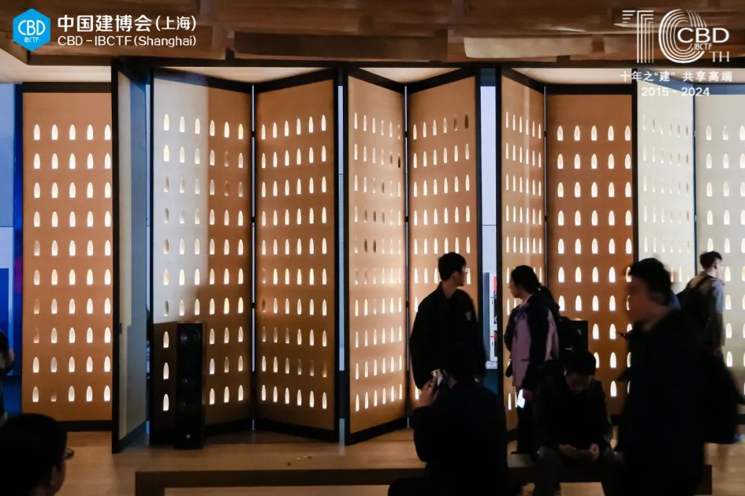 主办：2026广州建博会「高端隔断及配件展览会」展览时间：7月8-11日
